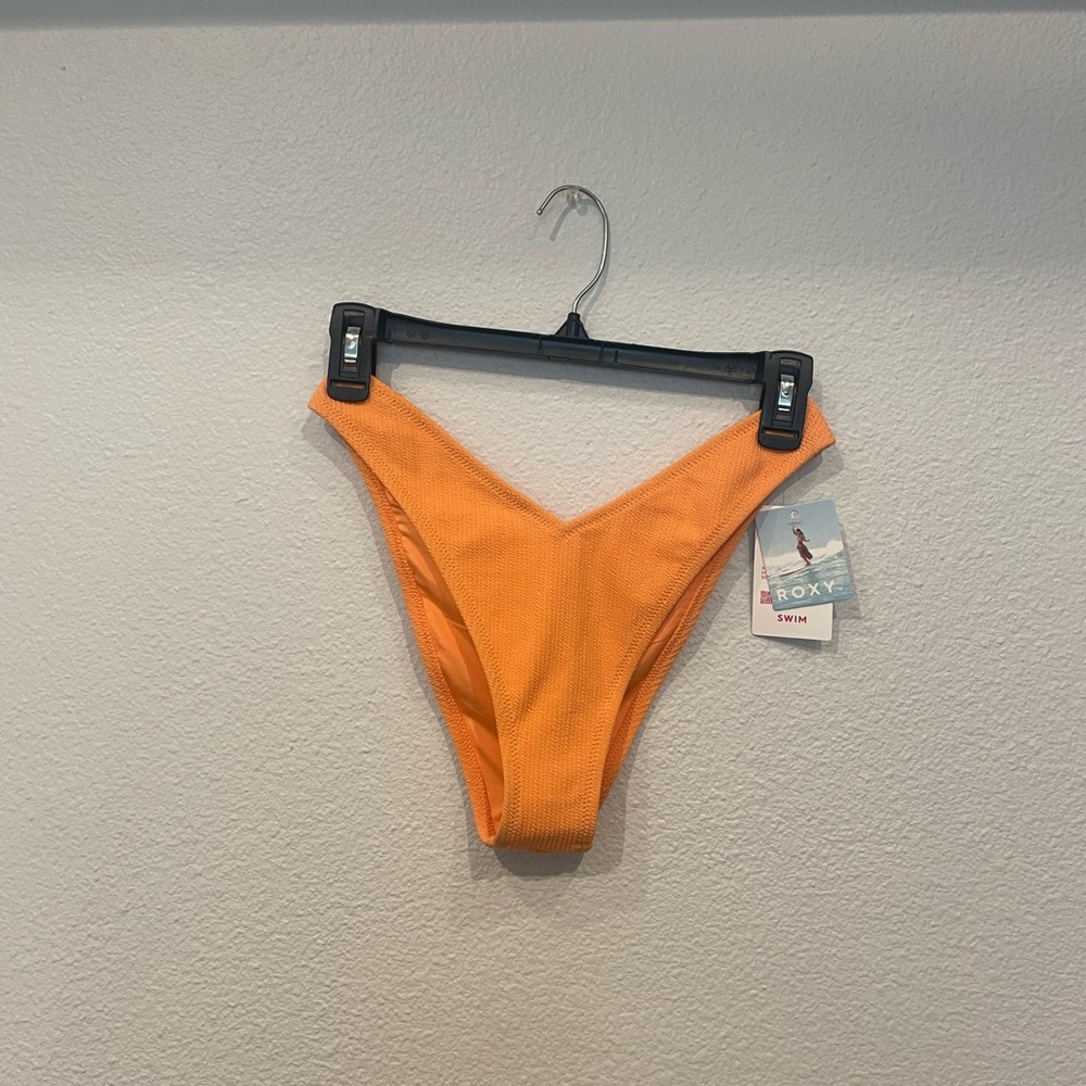 🆕 NWT Roxy Orange high leg cheeky bikini bottoms